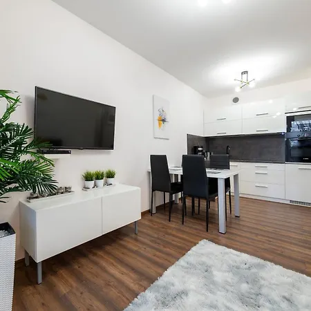 Sunny Bliss Polanki Klonowa, 350m Beach, Pool, Sauna, Gym *