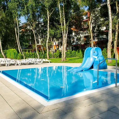 Sunny Bliss Polanki Klonowa, 350m Beach, Pool, Sauna, Gym Apartment Kolobrzeg